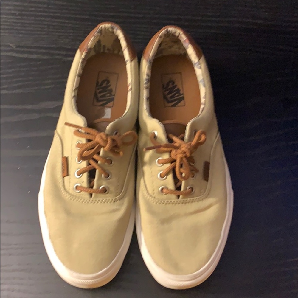 Vans - Picture 2 of 4